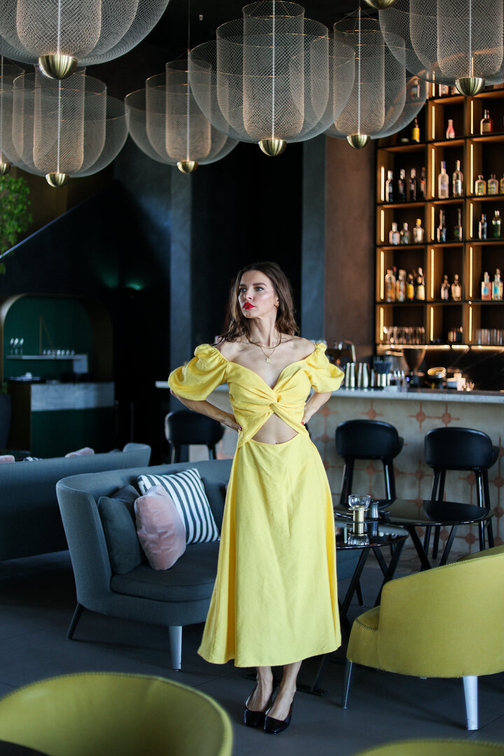 Yellow Linen Dress With Crossed Chest 